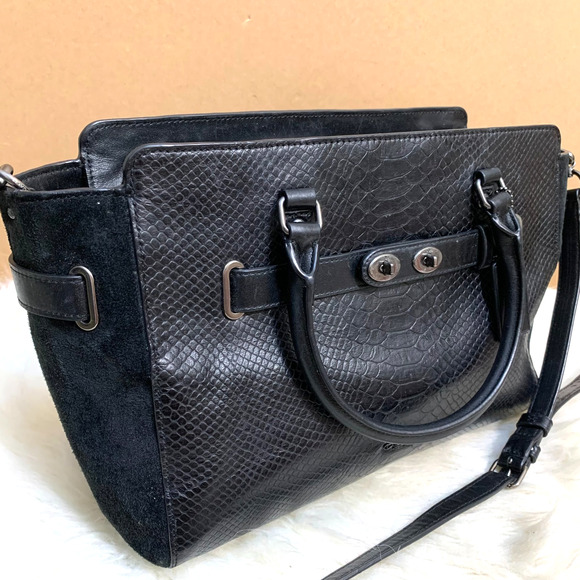 COACH Rare BLAKE CarryAll Black Exotic Python Embossed Leather & Suede F35678 - Picture 3 of 16